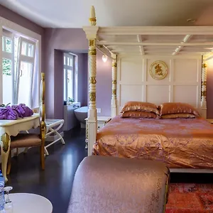 Saint-georges -located In The Centre Of Bruges- Alojamento de Acomodação e Pequeno-almoço Bruges